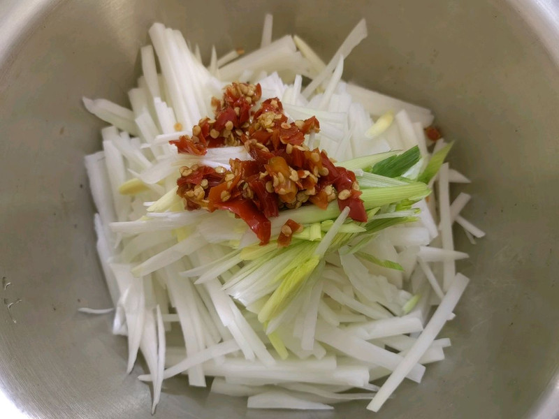 凉拌芥菜头 凉拌芥菜头