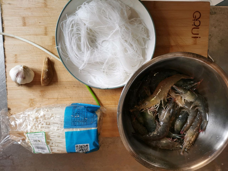 鲜虾粉丝煲