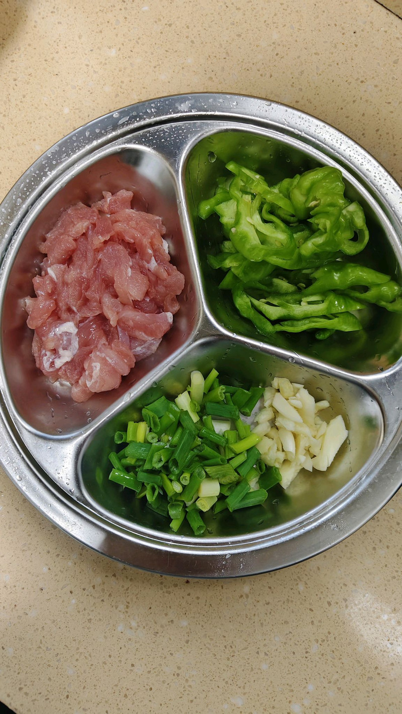 青椒肉丝香干