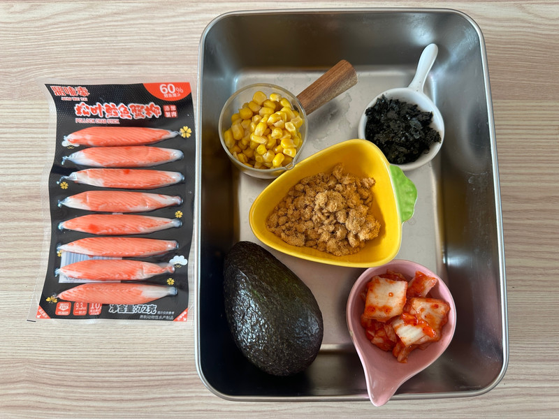 蟹柳牛油果拌饭