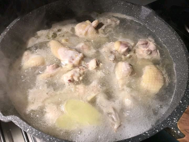 炖鸡煲