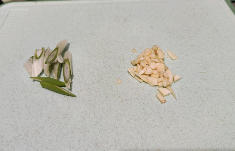 一口菠菜蛋，秒回外婆家