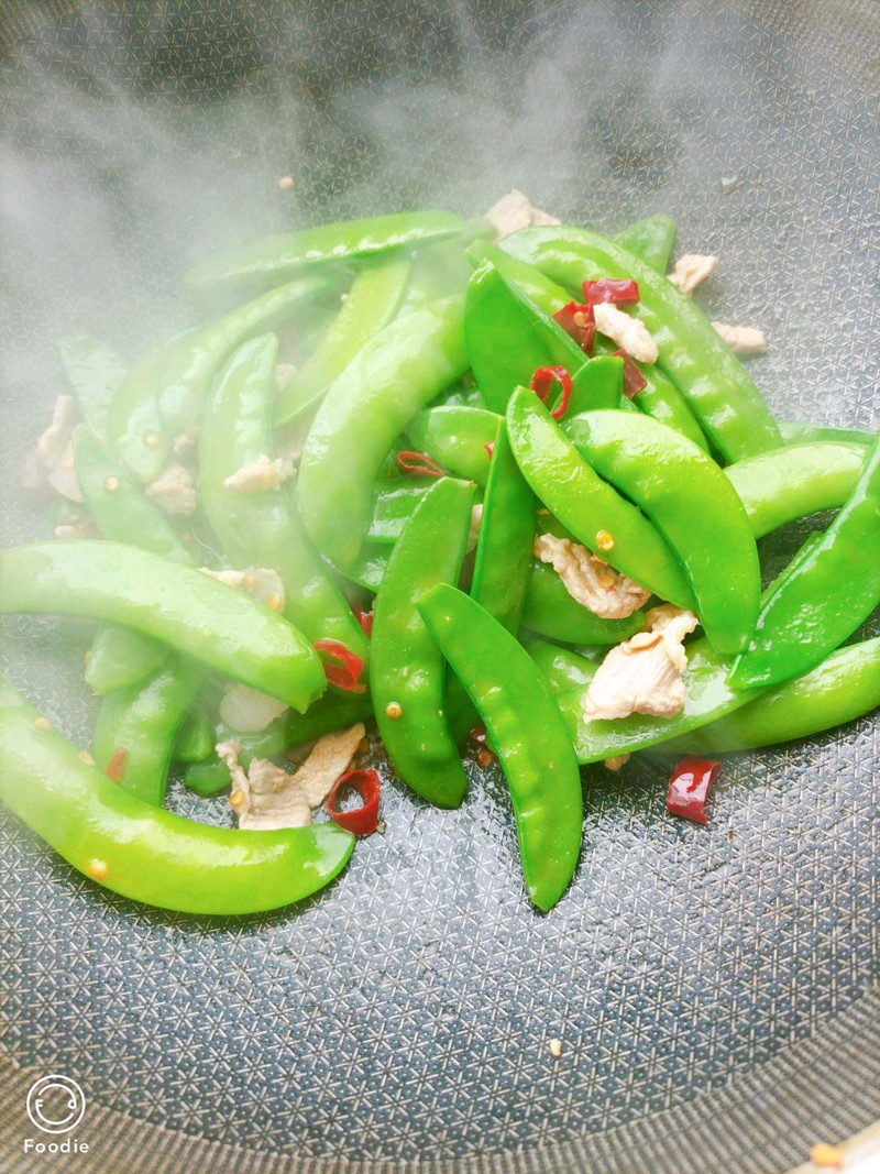 豌豆片炒肉