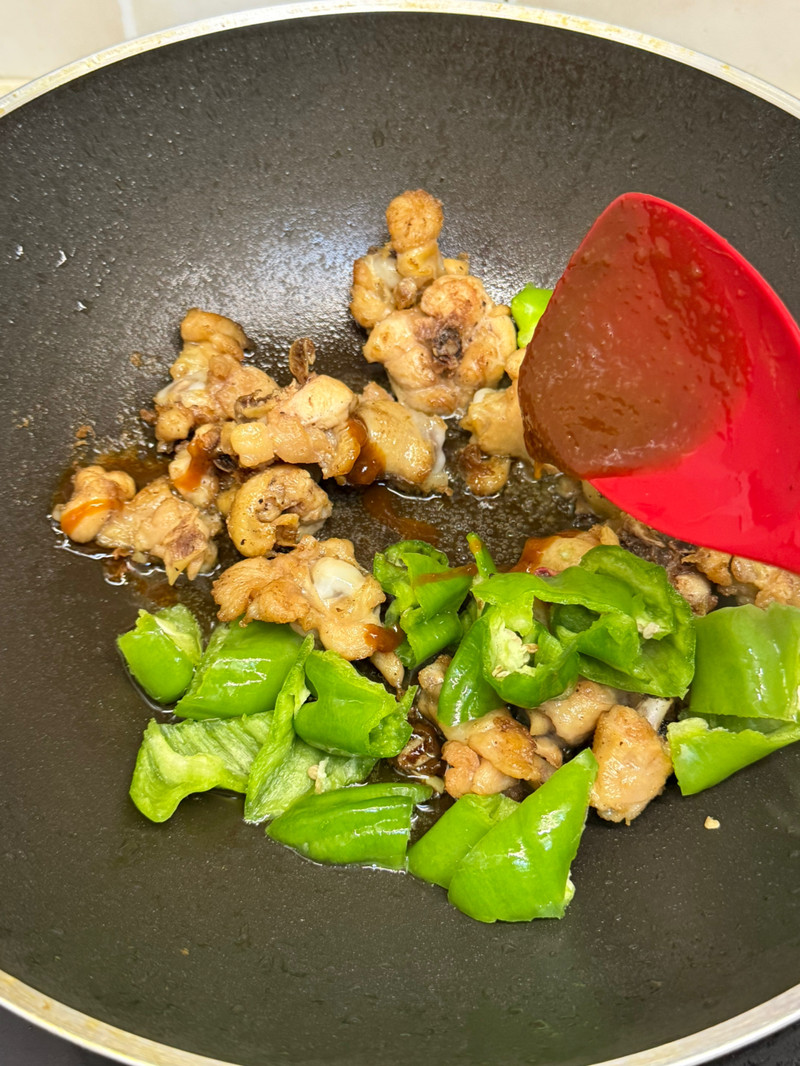干锅土豆鸡块