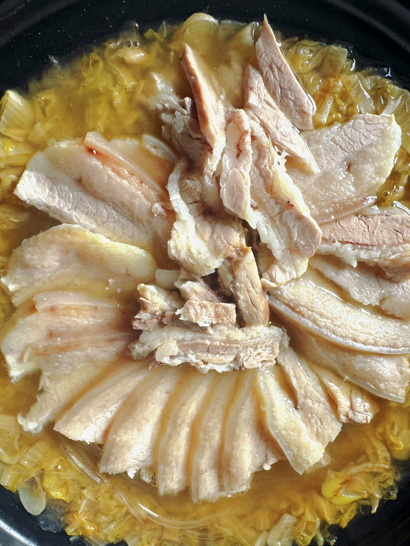 酸菜汆白肉
