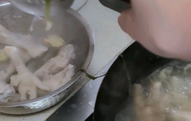 香辣柠檬无骨凤爪