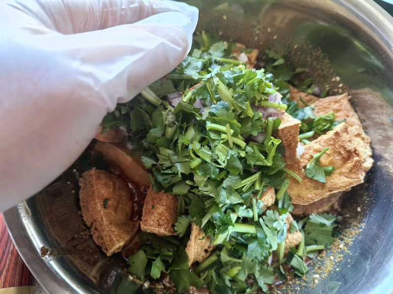 风味拌臭豆腐干