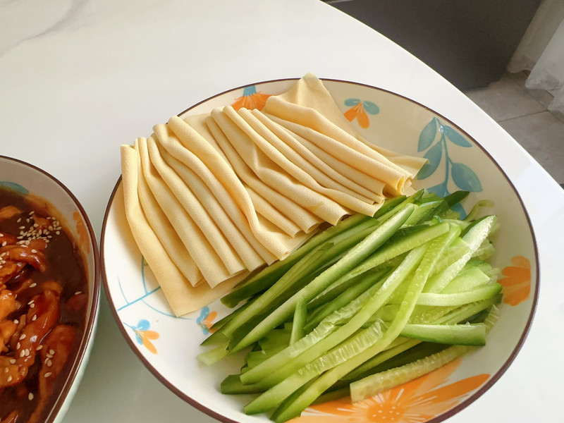 家庭营养餐丨京酱肉丝