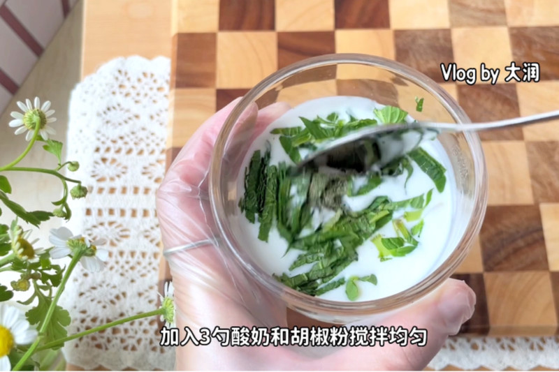 薄荷酸奶黄瓜沙拉