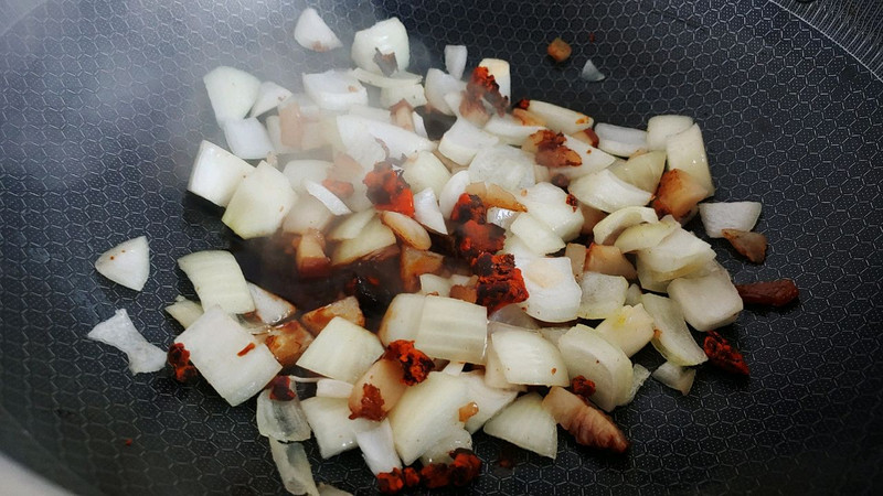 葱香辣油馍花肉
