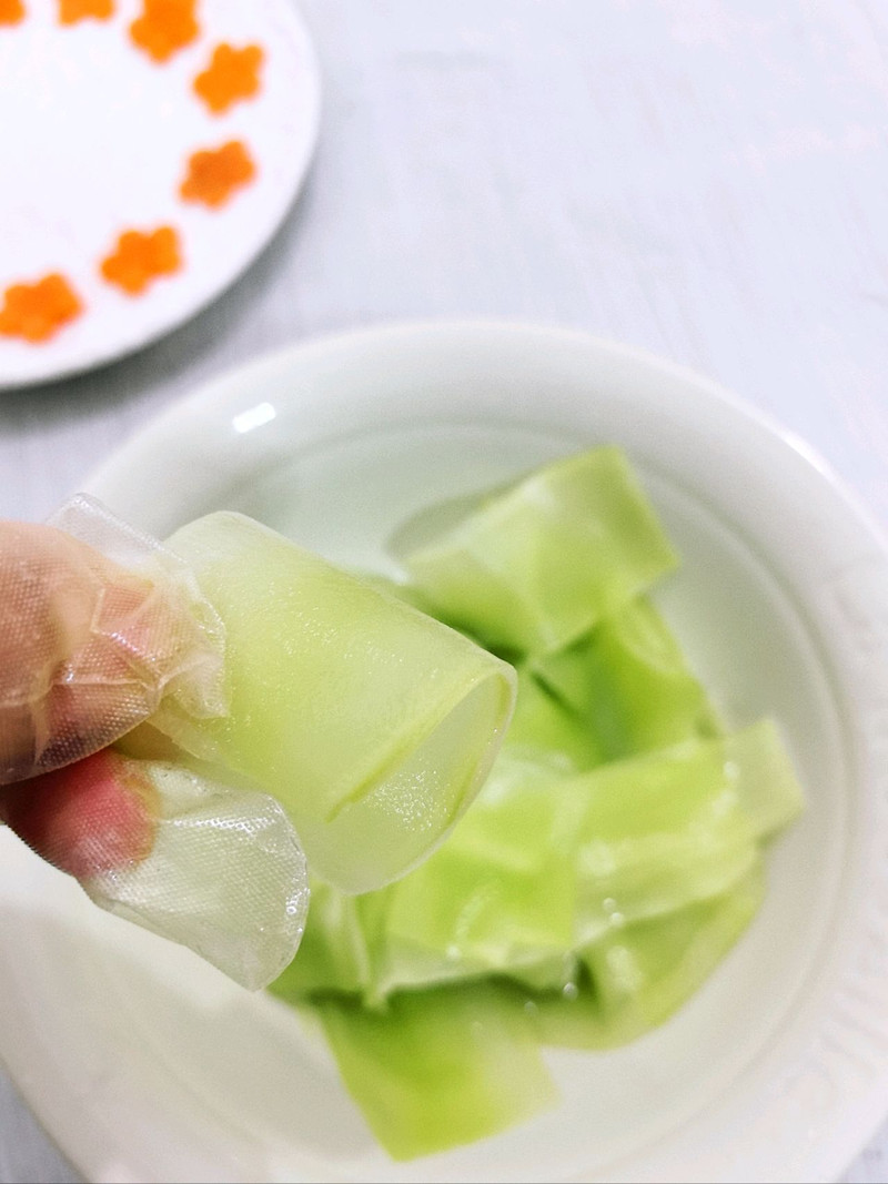莴笋酿虾滑