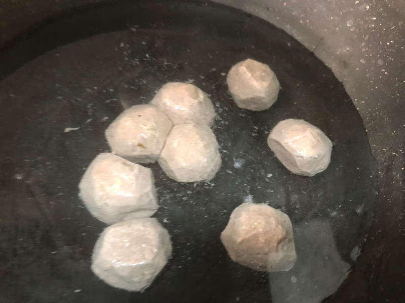 萝卜炖羊肉丸和羊肉卷