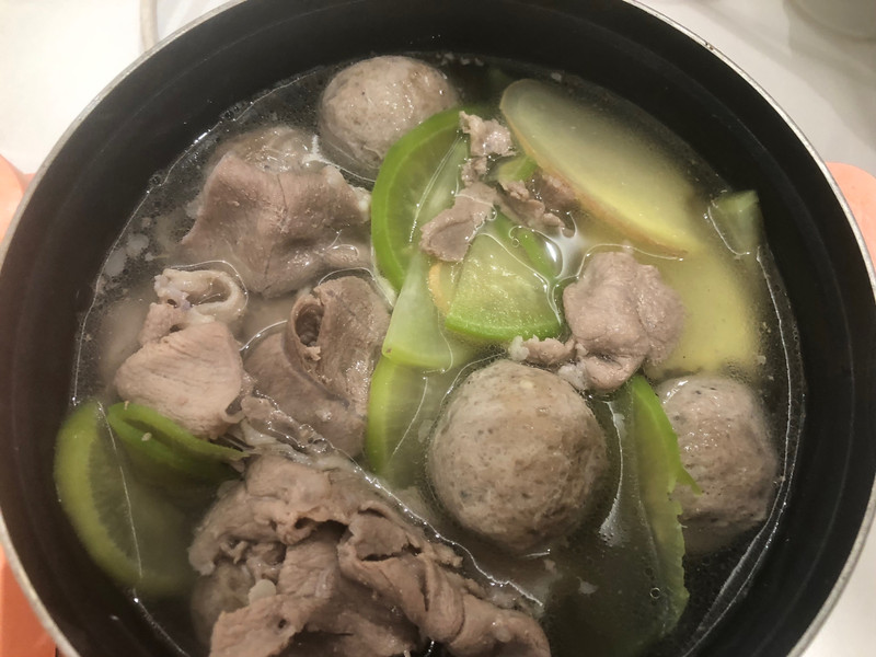萝卜炖羊肉丸和羊肉卷