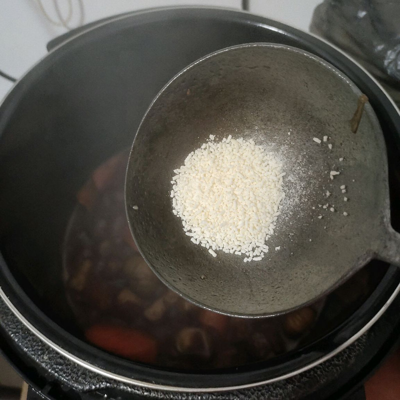 板栗红烧肉
