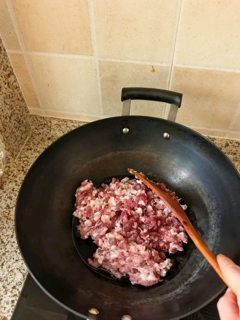彩蔬炸酱面
