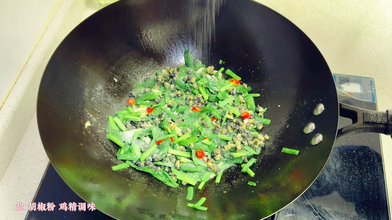 春日里的一口透鲜～韭菜炒螺蛳肉