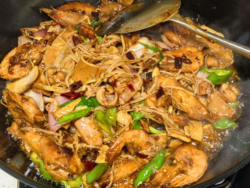 干锅香辣鸡腿虾