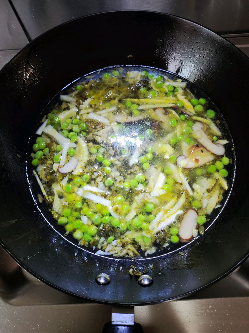 春笋豌豆雪菜汤