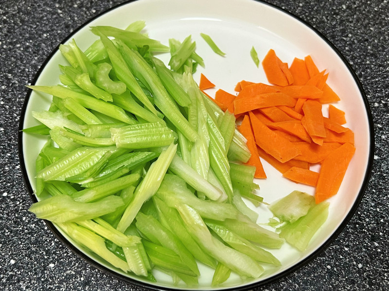 芹菜炒虾仁
