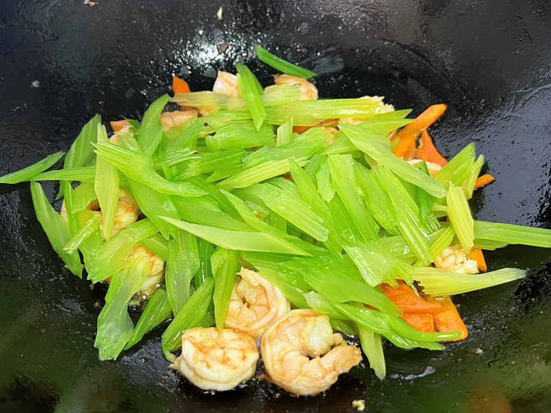 芹菜炒虾仁