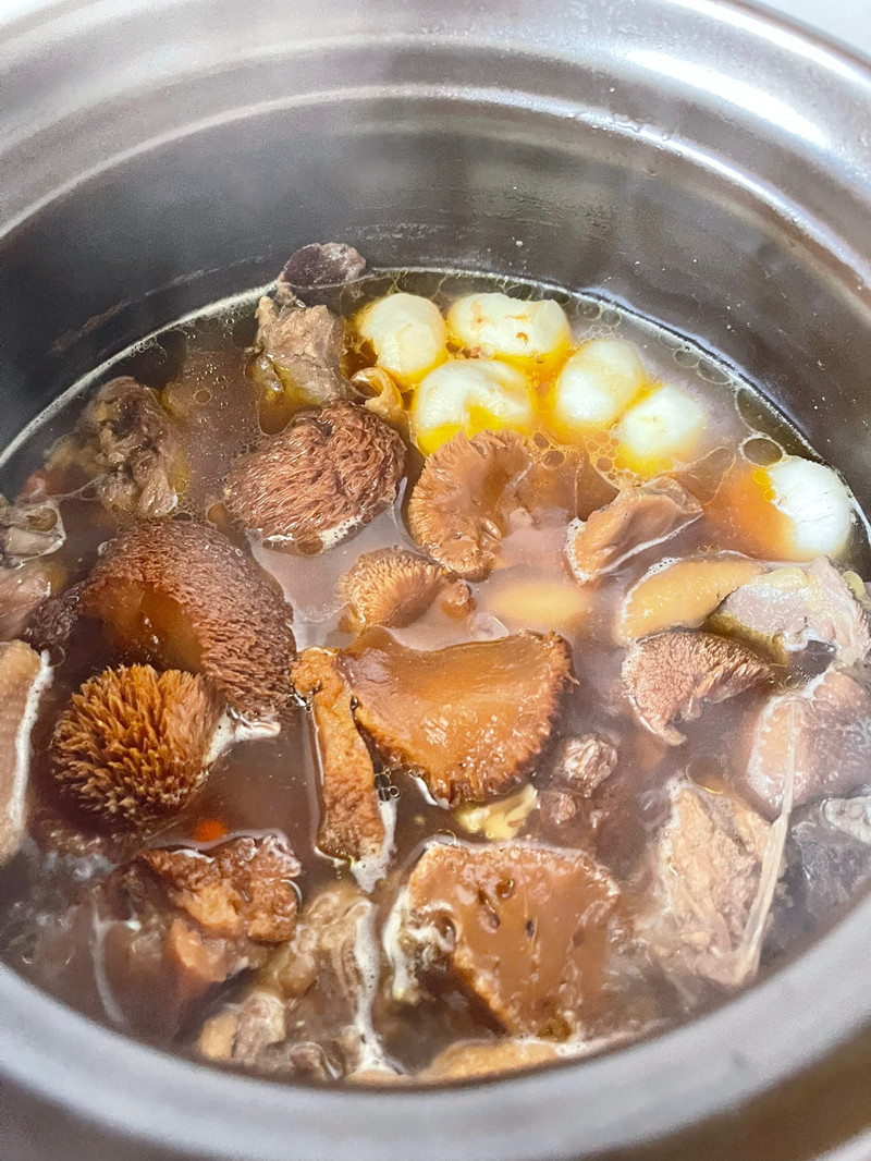 猴头菇人参鸡汤