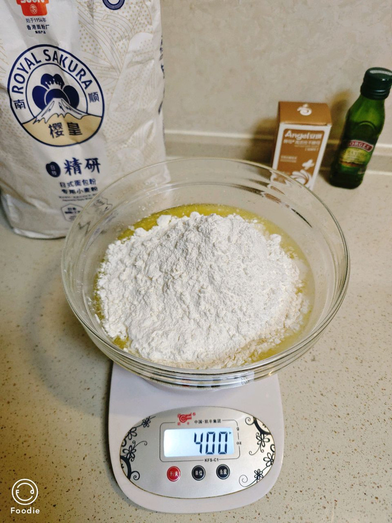 不用揉面的【恰巴塔】，可以做成【帕尼尼】哦！