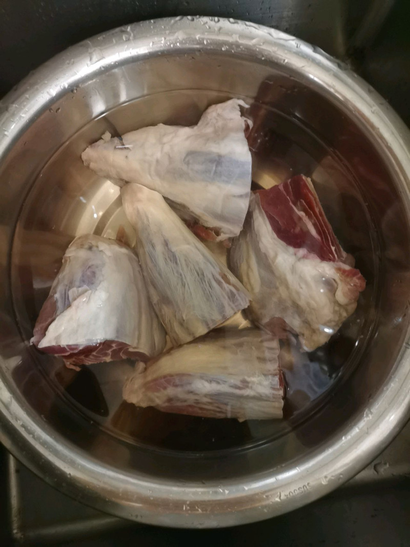 卤牛腱子
