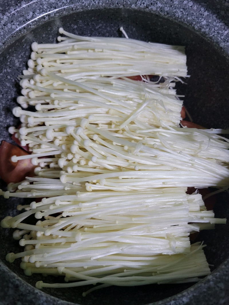 不加一滴水，好吃又好做的海鲜煲来啦