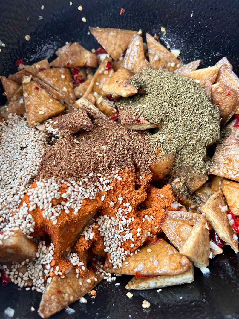 越吃越上头的麻辣香干