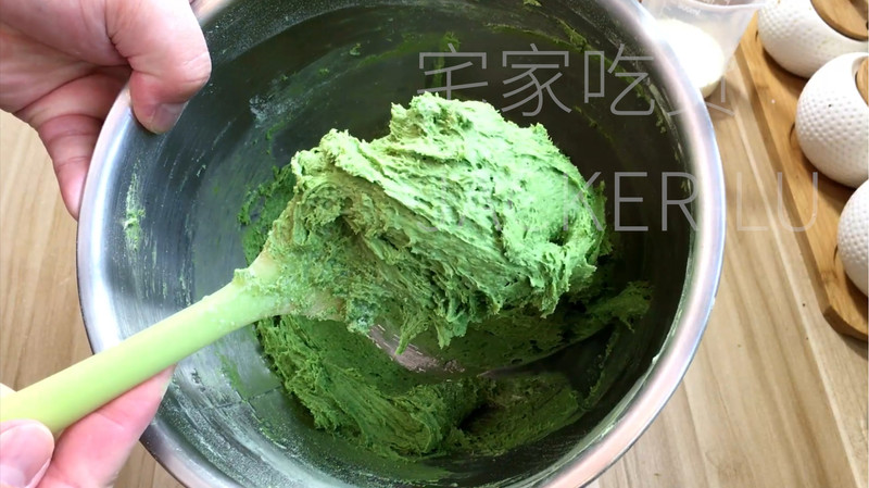 抹茶奶酪磅蛋糕，春日限定双倍浓香，茶香乳酪交融，抹茶控必尝！