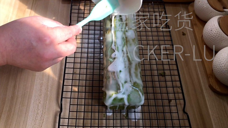 抹茶奶酪磅蛋糕，春日限定双倍浓香，茶香乳酪交融，抹茶控必尝！
