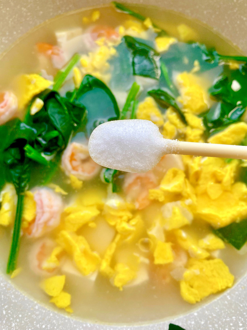 菠菜虾仁豆腐汤