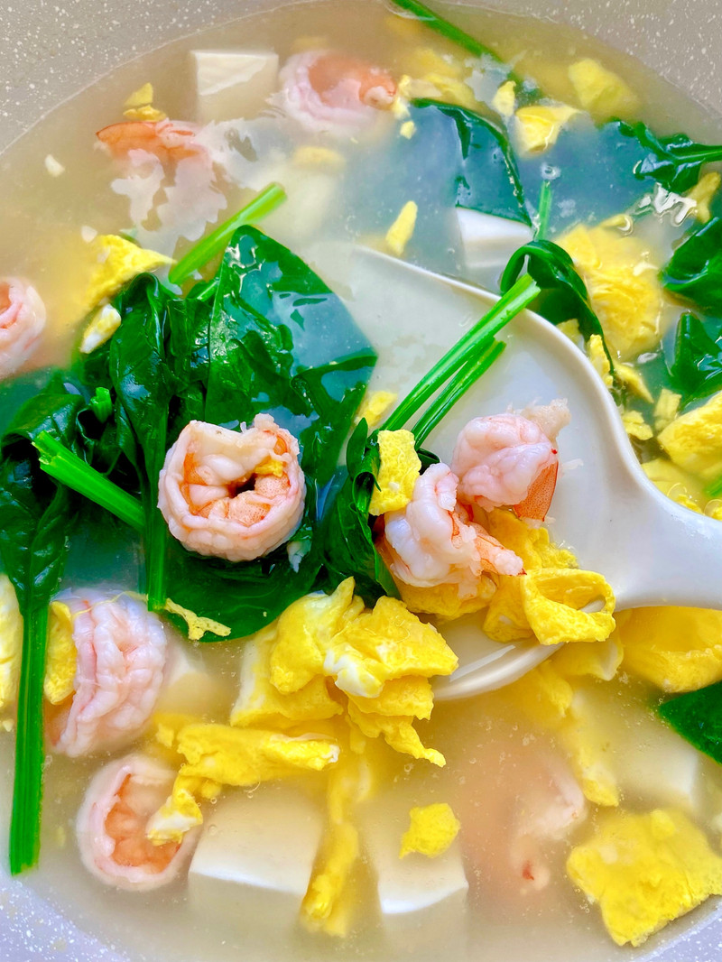菠菜虾仁豆腐汤