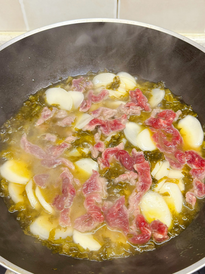 酸菜牛肉烧年糕