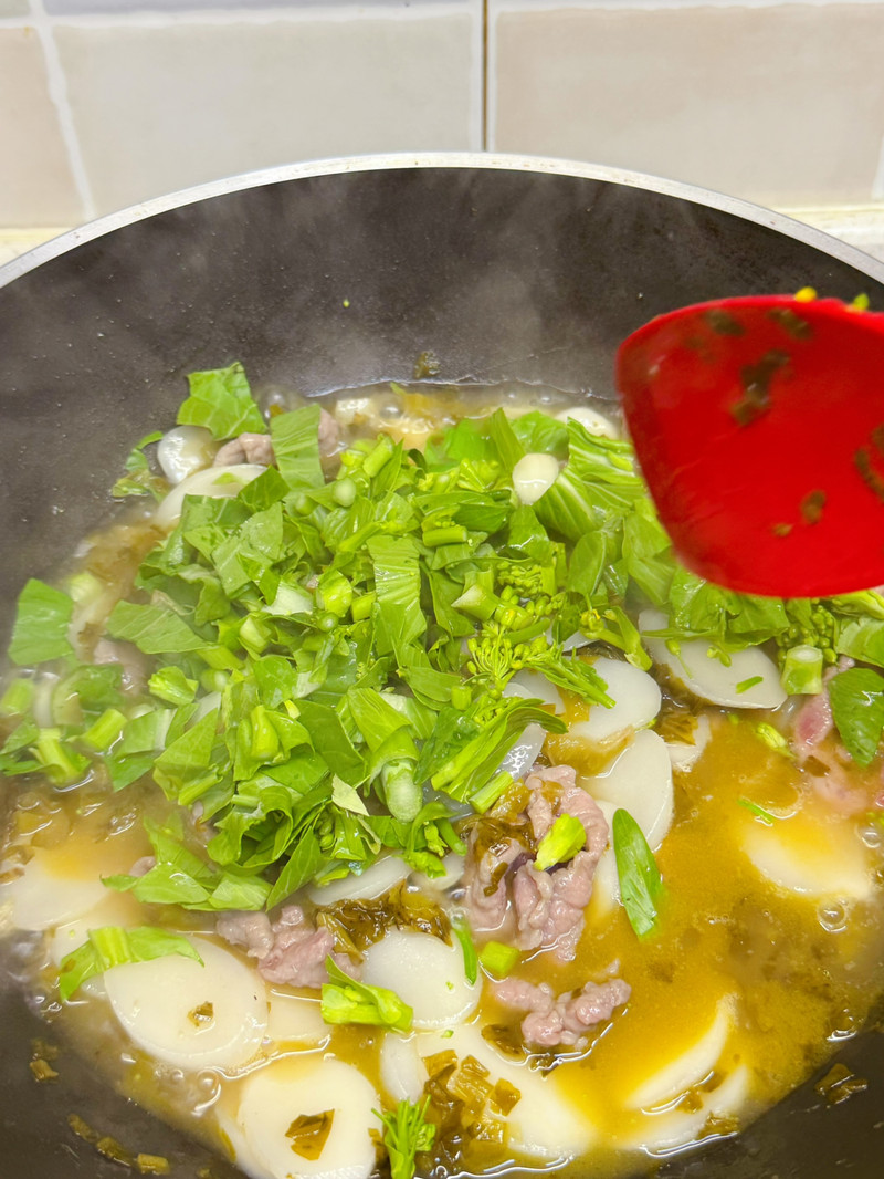 酸菜牛肉烧年糕