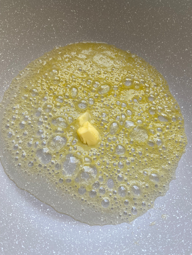 奶油虾意面