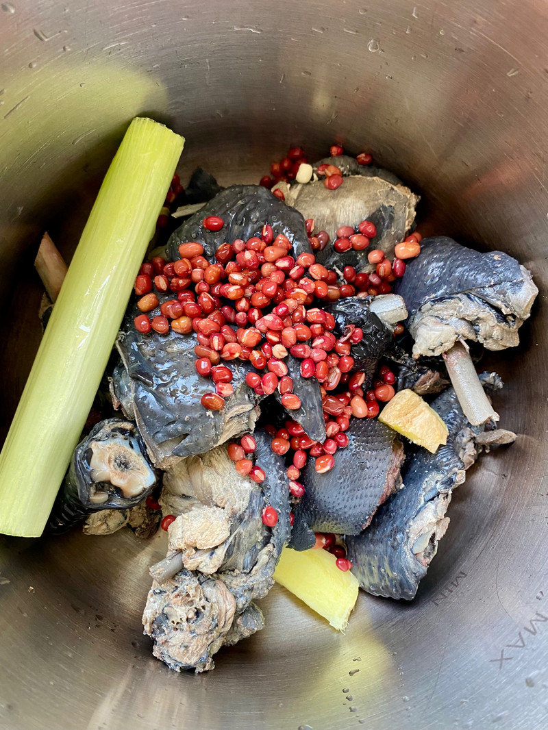 红豆乌鸡汤