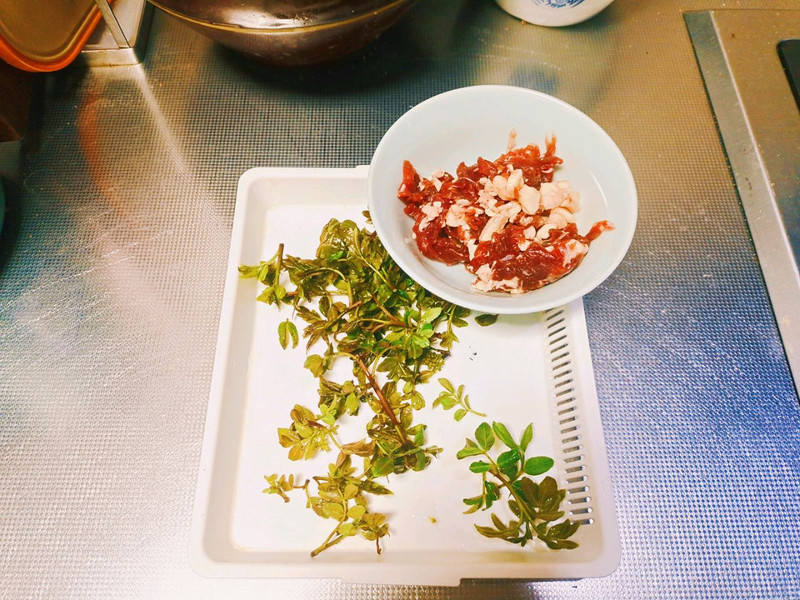 云南春日宴～花椒尖炒牛肉