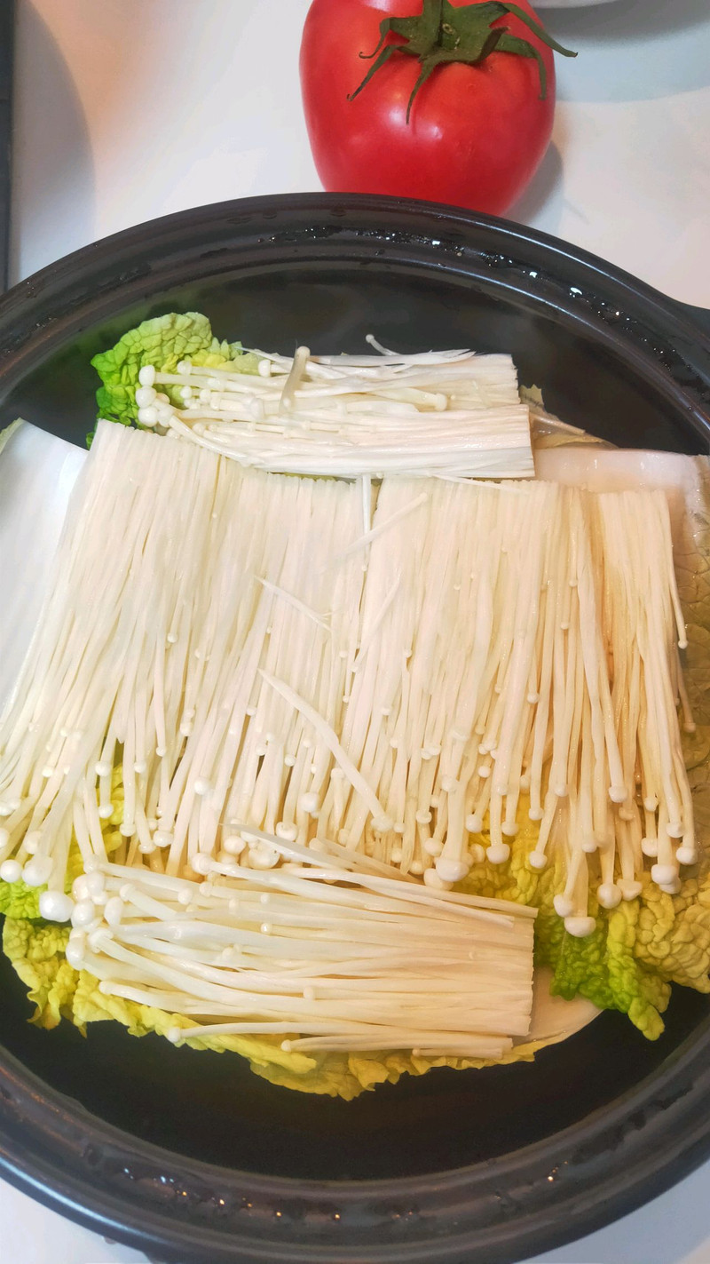 肘子这样吃更美味哦！蒜蓉香肘