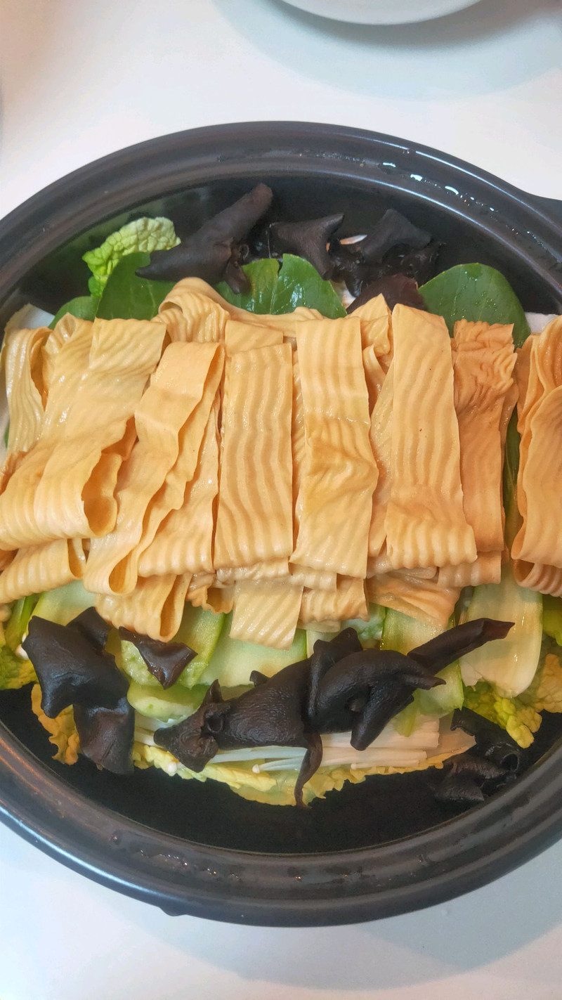 肘子这样吃更美味哦！蒜蓉香肘