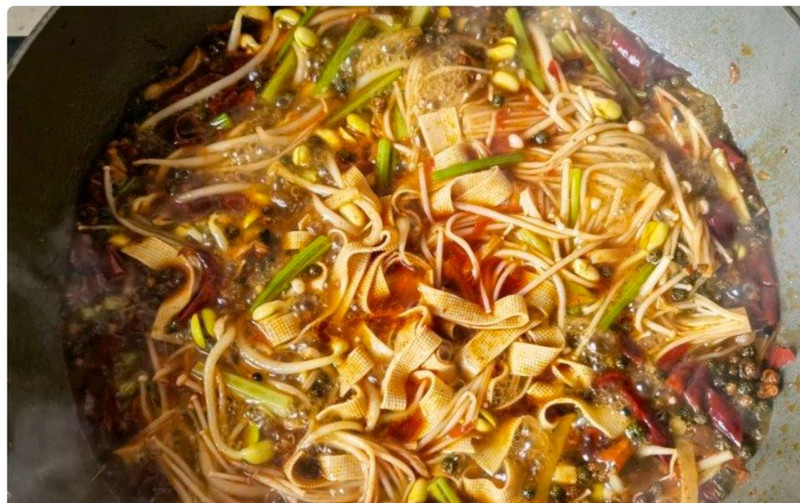 毛血旺