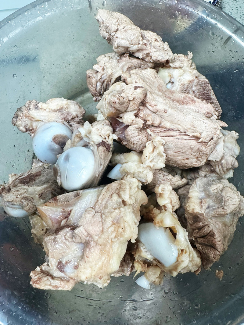酱大骨头