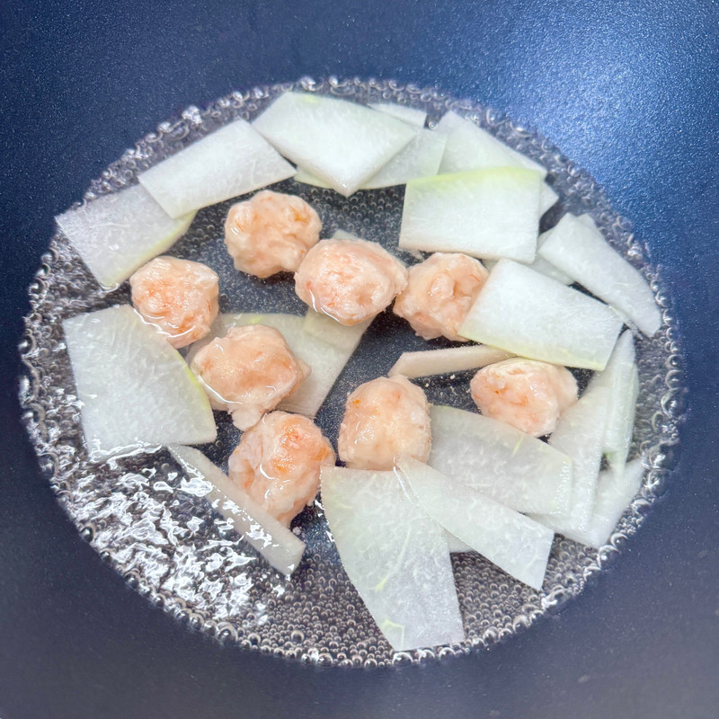 冬瓜虾球豆腐蛋丝汤 冬瓜虾球豆腐蛋丝汤