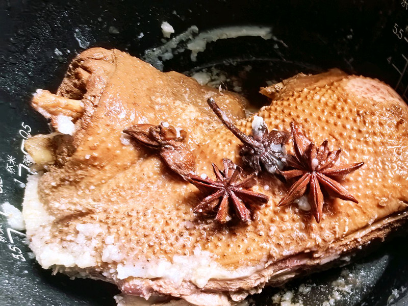 潮汕狮头鹅二吃（铁锅炖大鹅和卤醉狮头鹅）