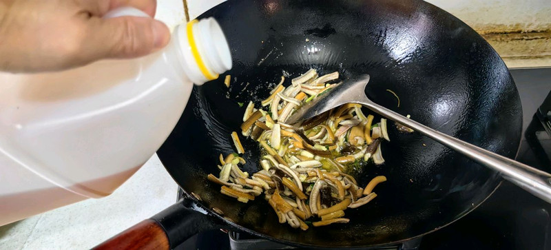 白烧茭白鳝丝