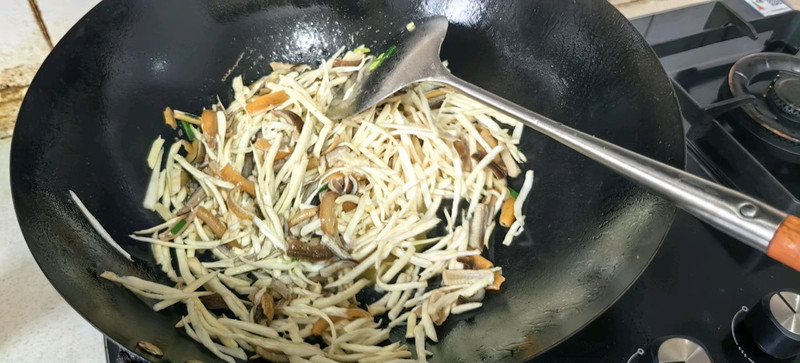 白烧茭白鳝丝