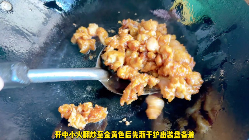 鸡腿肉炒蒲瓜