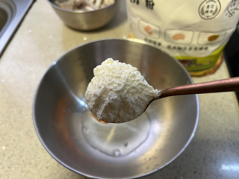 炸平菇