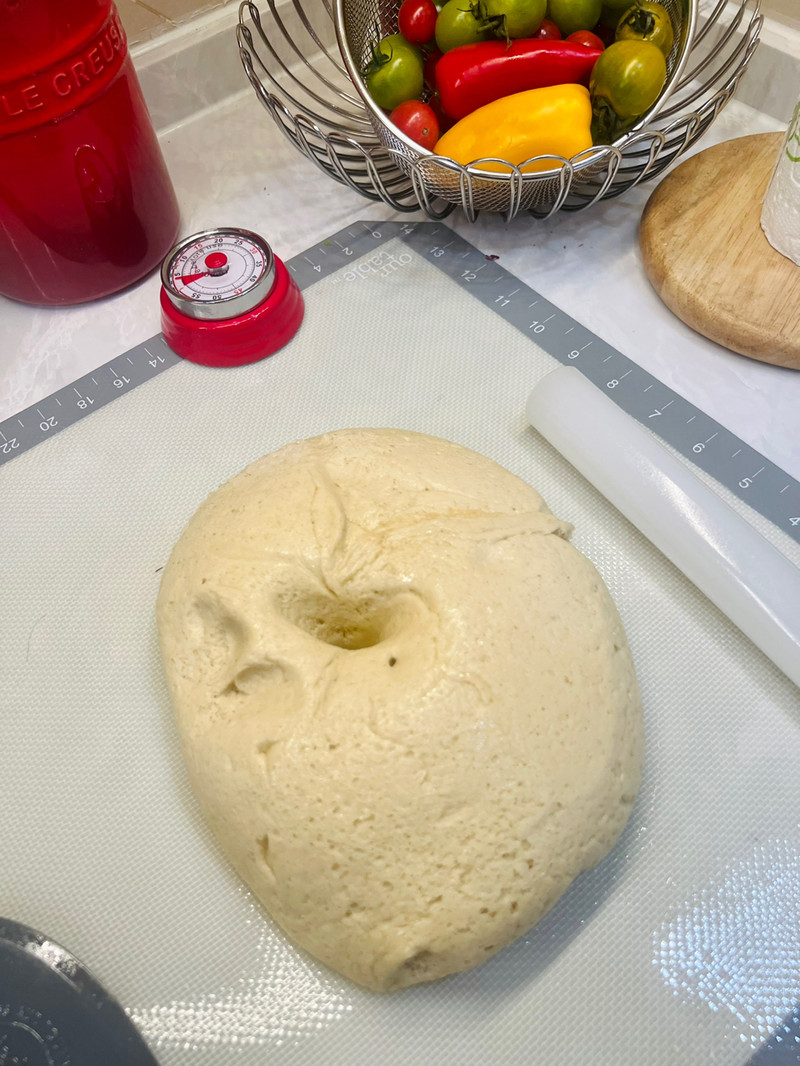 早餐剩下一碗小米粥，来做个杂粮馒头吧