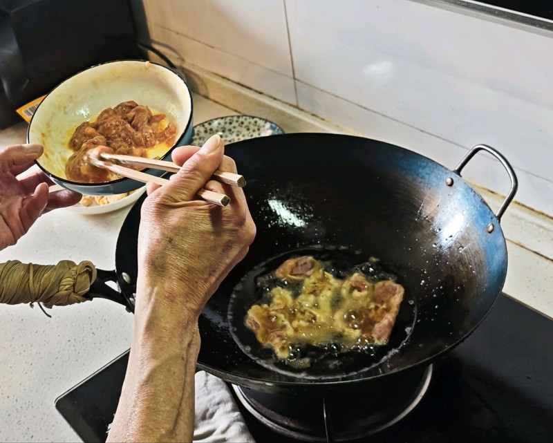 江津肉片